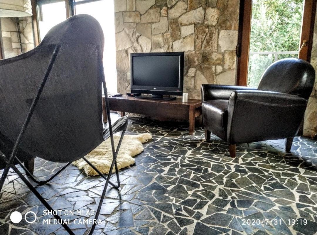 Holiday Home Haustor With Skadar Lake View Podgorica Extérieur photo
