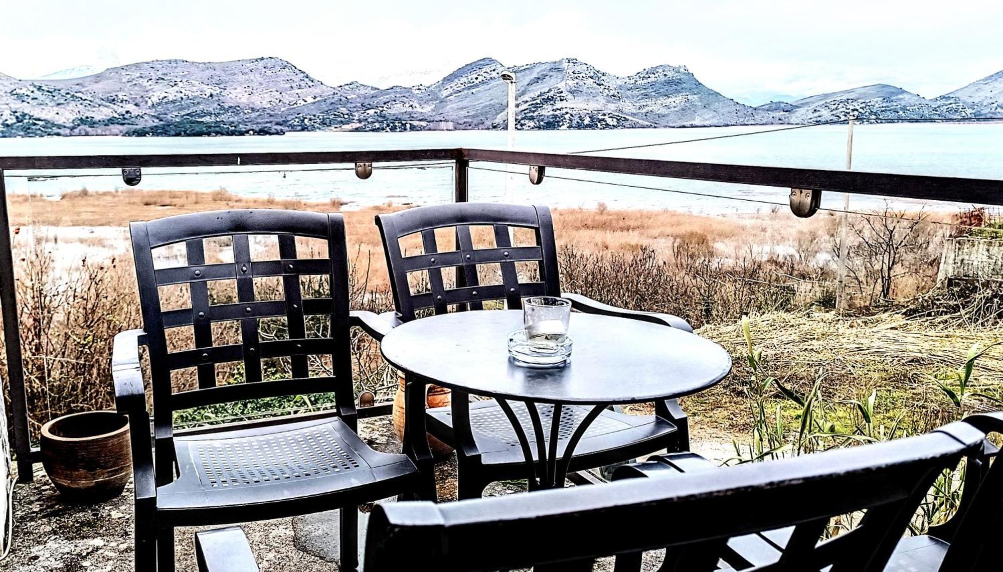 Holiday Home Haustor With Skadar Lake View Podgorica Extérieur photo