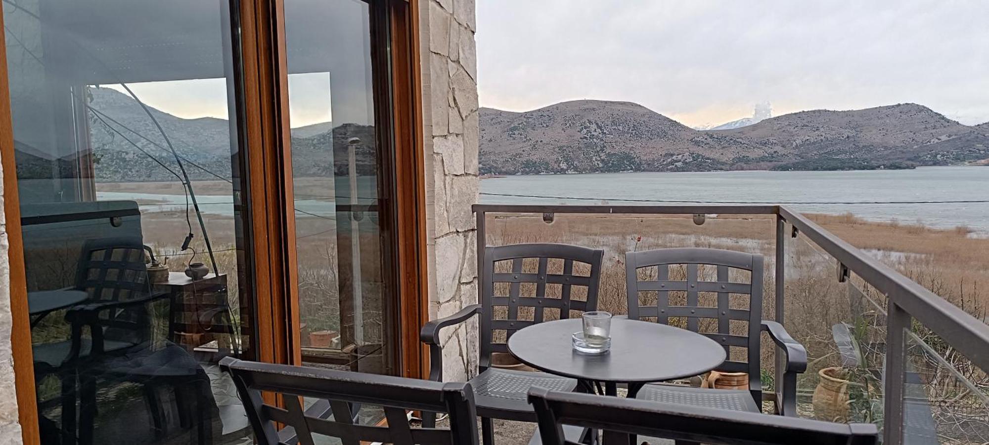 Holiday Home Haustor With Skadar Lake View Podgorica Extérieur photo