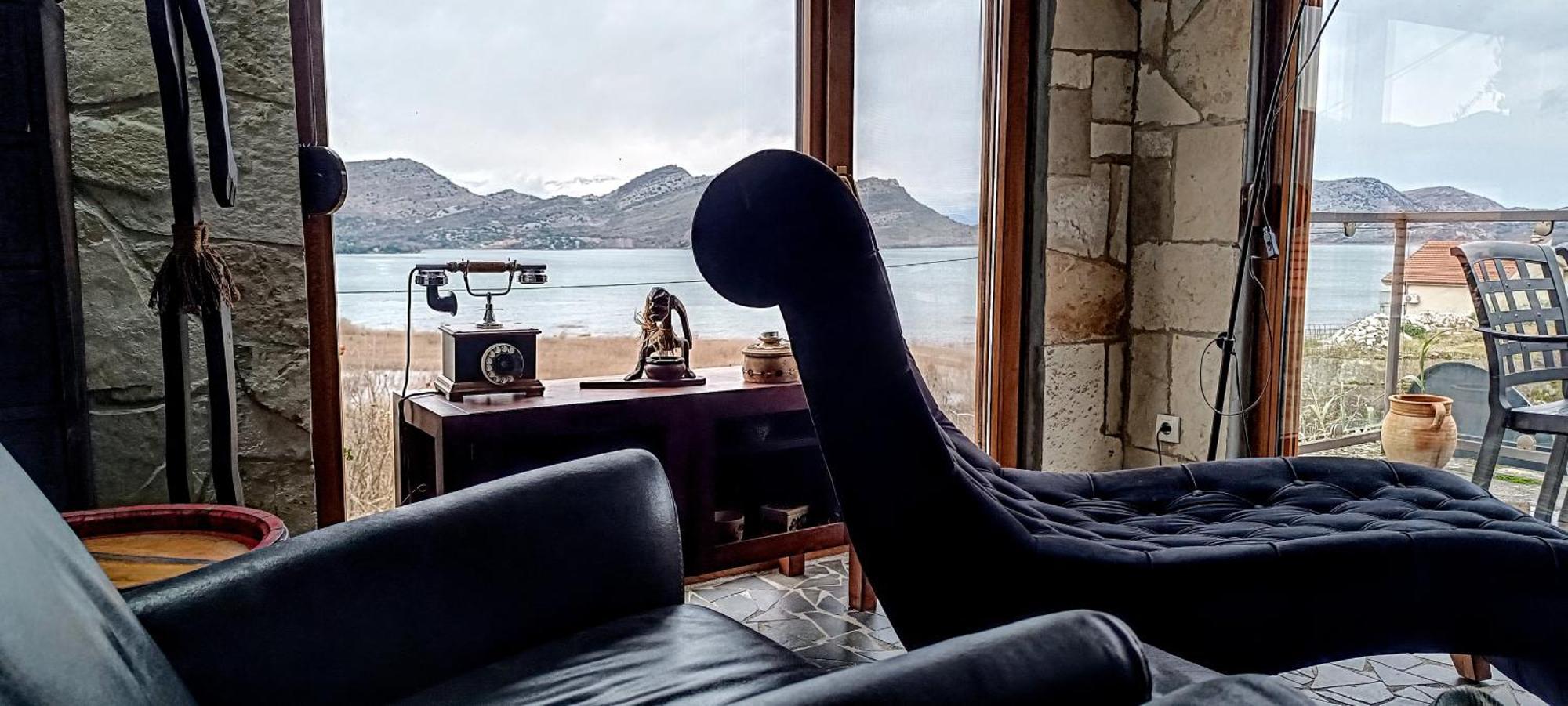 Holiday Home Haustor With Skadar Lake View Podgorica Extérieur photo