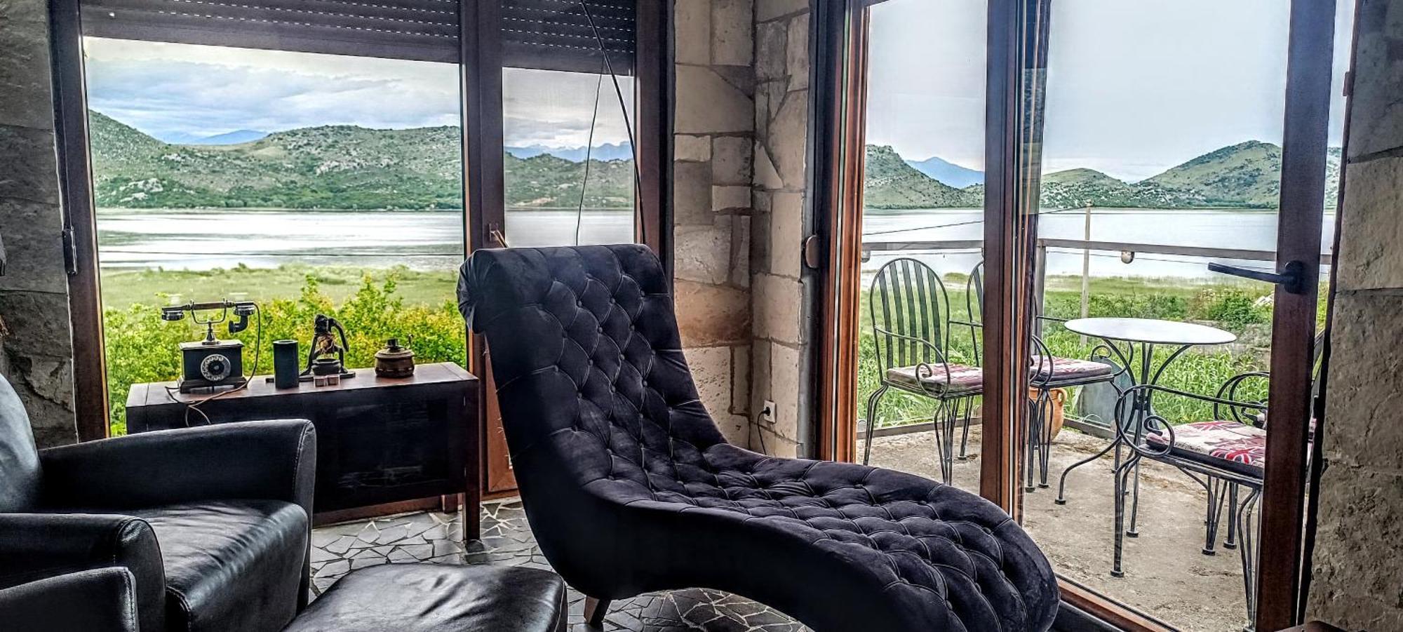 Holiday Home Haustor With Skadar Lake View Podgorica Extérieur photo